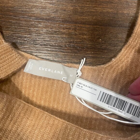 NWT Everlane Sz M Cropped Tank Top Tan Camel Cozy Stretch Ribbed Wool Yak - Picture 4 of 9